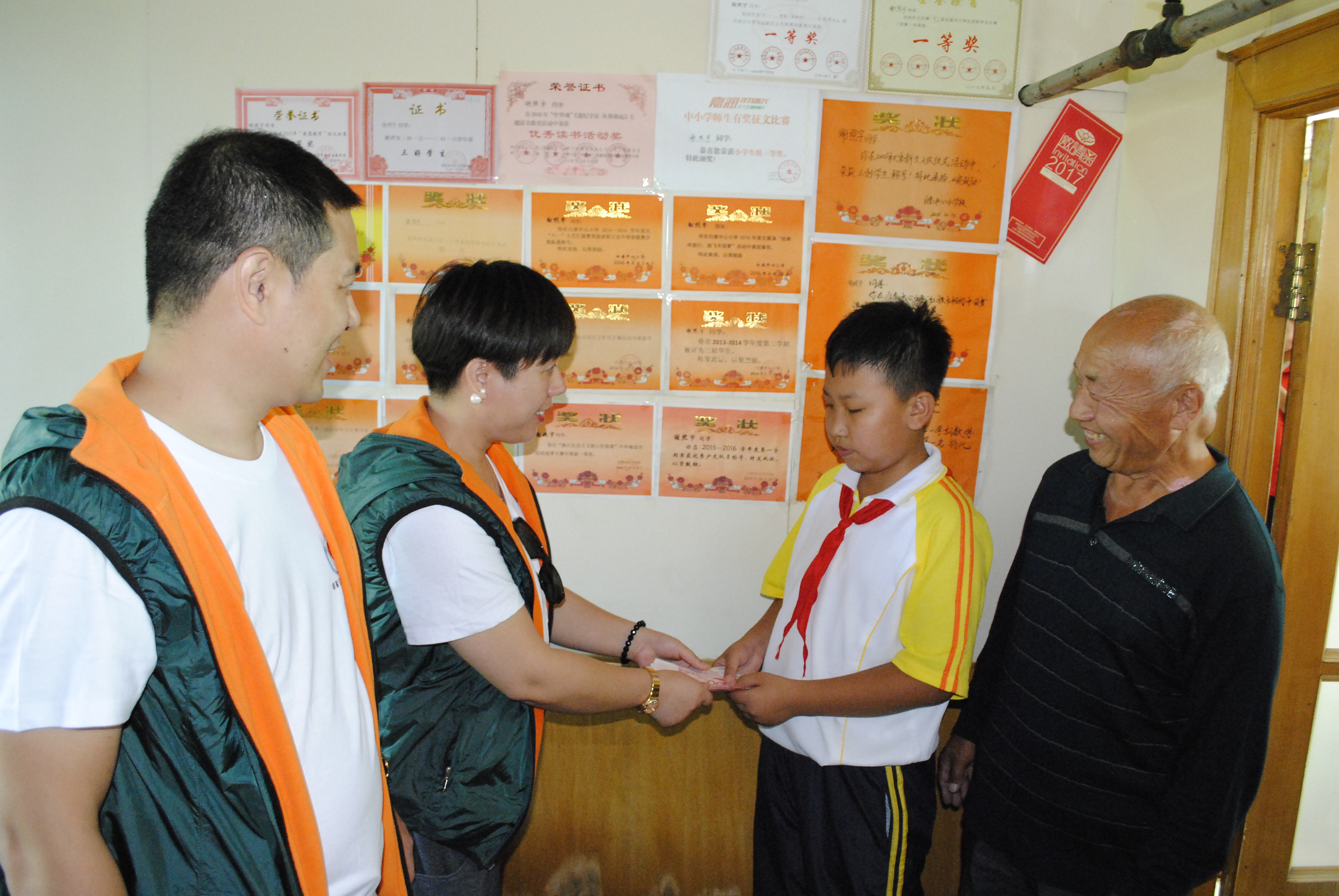第118所 哈尔滨市呼兰区开云足球体育_开云足球(中国)
蔡立影小学