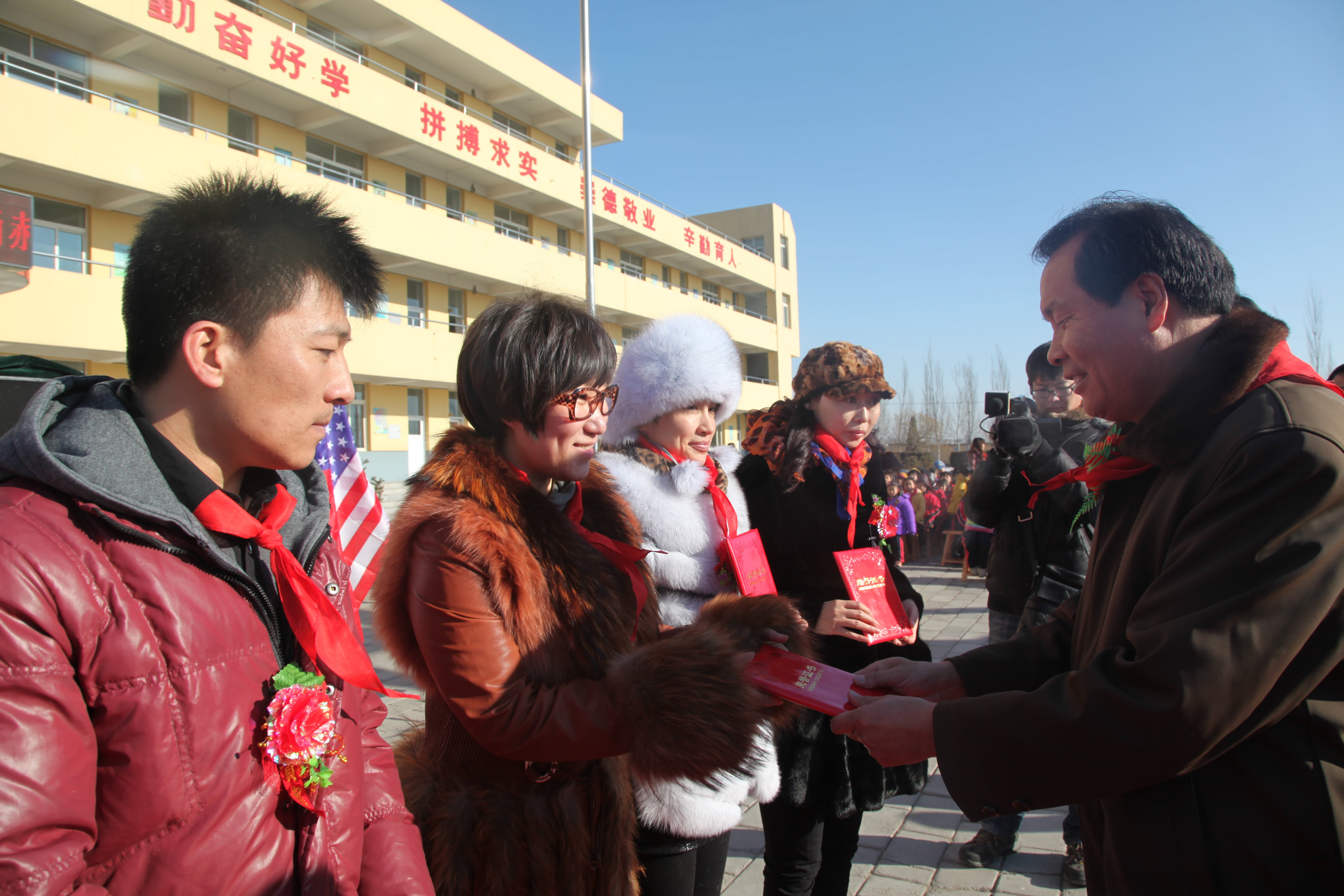 第28所 包头市哈业胡同开云足球体育_开云足球(中国)
刘金萍小学