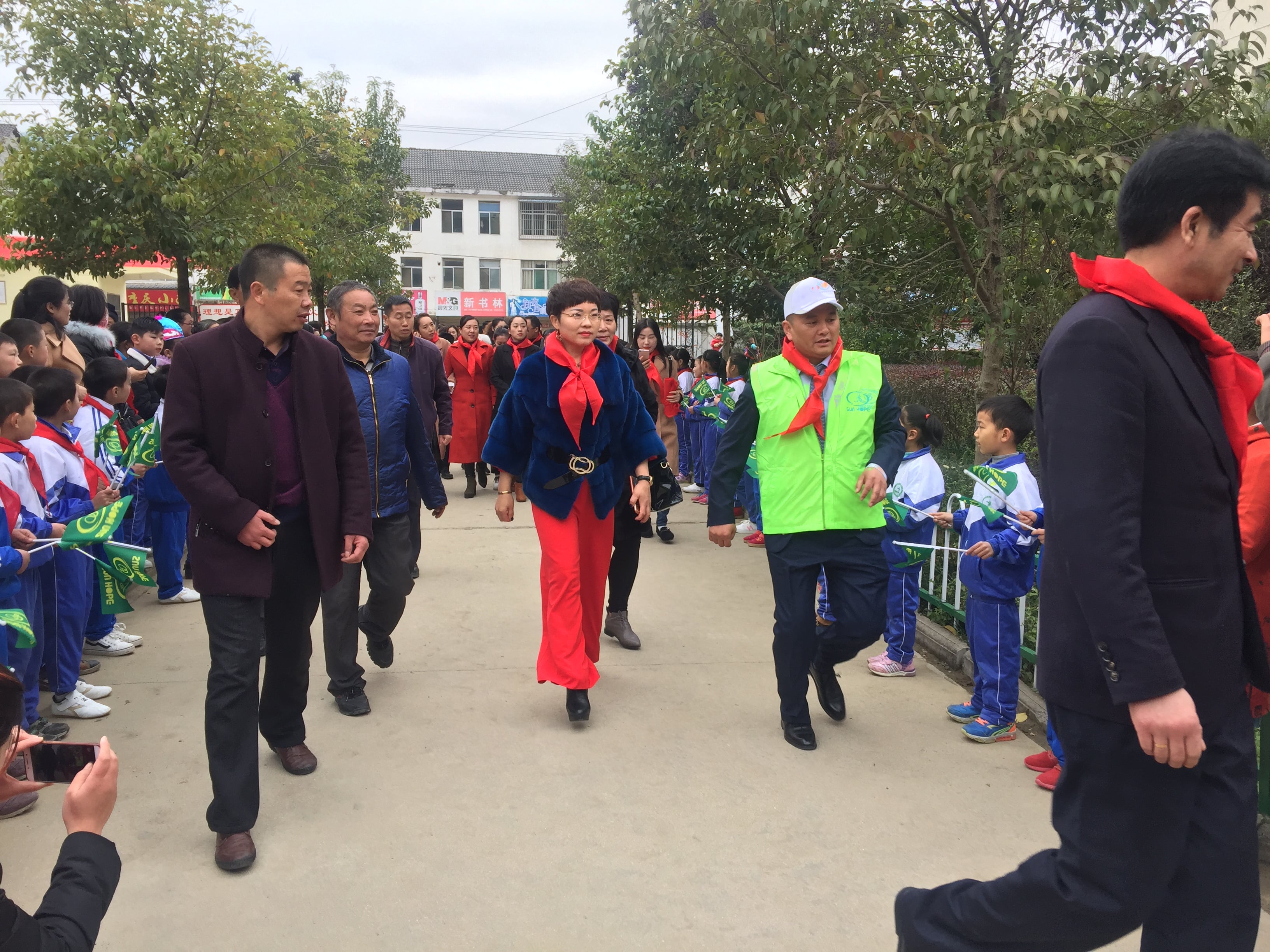 第132所 安庆市岳西县菖蒲开云足球体育_开云足球(中国)
程解勤小学